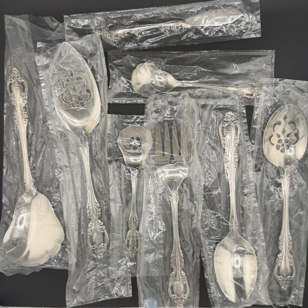 NEW Oneida Brahms 8 Piece Hostess Set